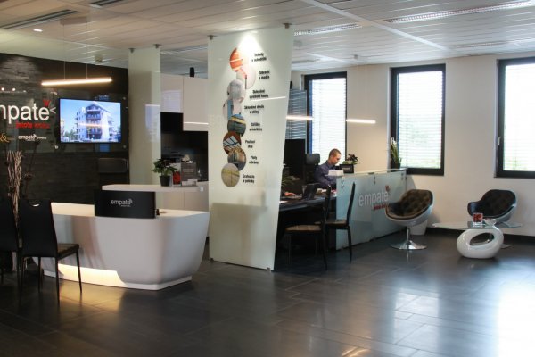 new-living-center-img_1014.jpg